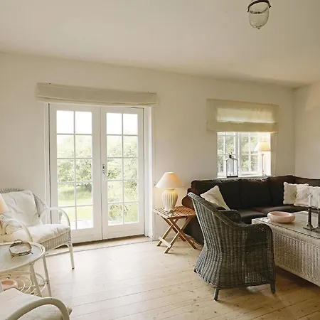 Three-bedroom Holiday With Sea View In Vejby