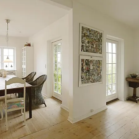 Three-bedroom Holiday With Sea View In Vejby
