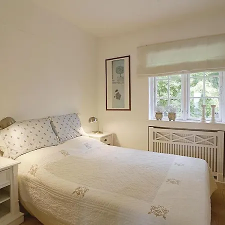 Three-bedroom Holiday With Sea View In Дом отдыха *